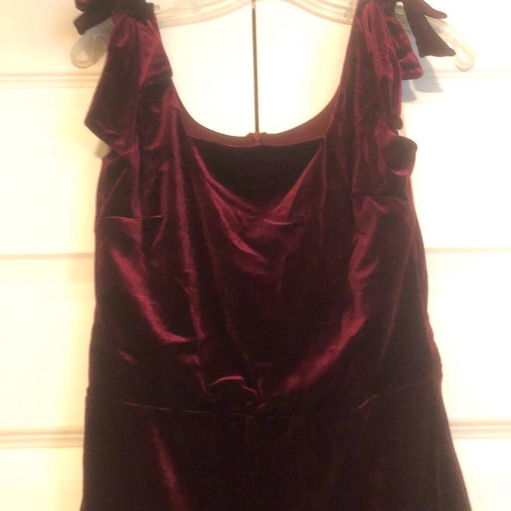NWT AQUA Burgundy Velvet Mini Cocktail Dress Bow Tie Shoulders M MSRP $218 - Picture 3 of 5